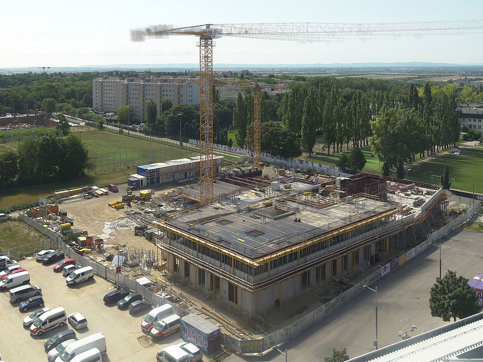 Livebild Baukamera 1 - Gesamtpanorama Baustelle Neubau 'BORGL Viola Park', Horrplatz 3, 1100 Wien (ca. 5 Minuteninterval)